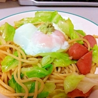 キャベツとウインナーのバターわさび醤油パスタ